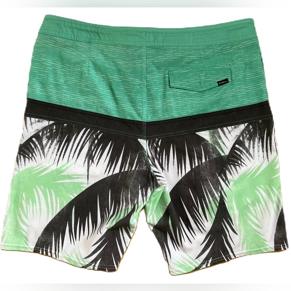 O'Neill Men's Breaker Cruzer Stretch Boardshort, Tropical Print, Size 36 - Picture 5 of 13